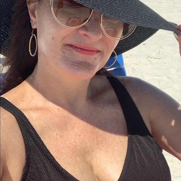 Meet your Posher, Trudy - Picture 6 of 16